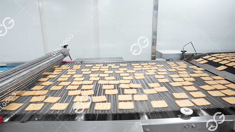 Machine à fabriquer des biscuits industriels